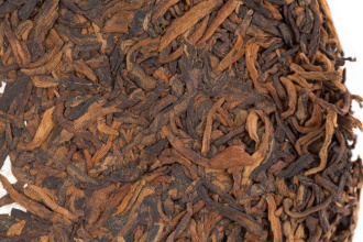 Прессованный шу пуэр - Шу пуэр 2025 г. «Будь первым» марки «Чайная Линия» 357 г, 