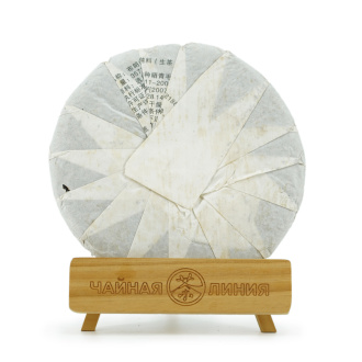 Прессованный шэн пуэр - Шэн пуэр 2012 г. "Гора Булан" марки "Кайшуньхао", 357 г, 