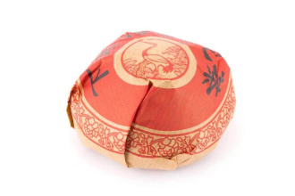 Прессованный шэн пуэр - Шэн пуэр 2010 г. "Люкс" марки "Сосна и журавль" завода "Сягуань" гнездо 100 г, 