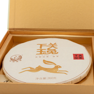 Белый чай Юэгуан бай гу шу 2023 г. (Белый пуэр с многовековых деревьев) завода "Сягуань" блин 260 г