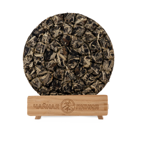 Белый чай Юэгуан бай гу шу 2023 г. (Белый пуэр с многовековых деревьев) завода "Сягуань" блин 260 г