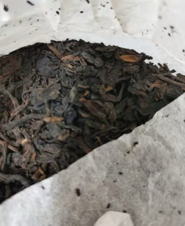 Чёрный чай (хэйча) - Любао 1995 года "Три журавля" марки "Сань Хэ" 250 гр, 