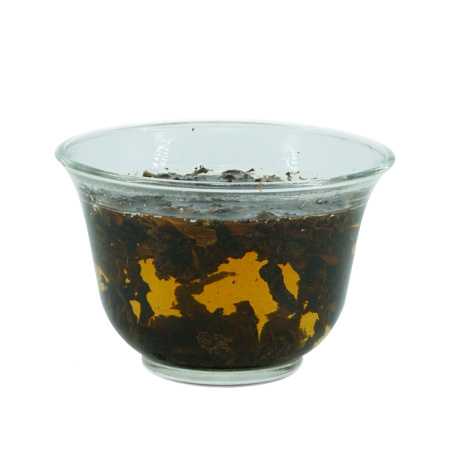 Прессованный шэн пуэр - Шэн пуэр 2005 г. "Чай с диких деревьев" марки "Сосна и журавль" завода "Сягуань" блин 357 г, 