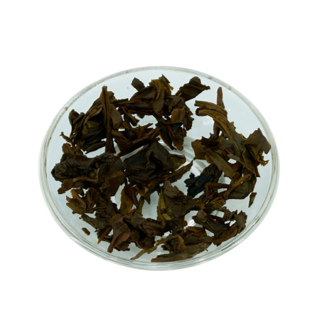 Прессованный шэн пуэр - Шэн пуэр 2005 г. "Чай с диких деревьев" марки "Сосна и журавль" завода "Сягуань" блин 357 г, 